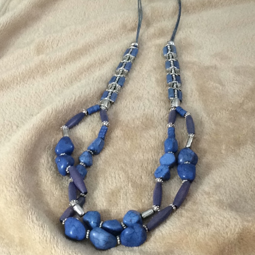 CHICO BLUE STONE AND SILVER LIKE METAL